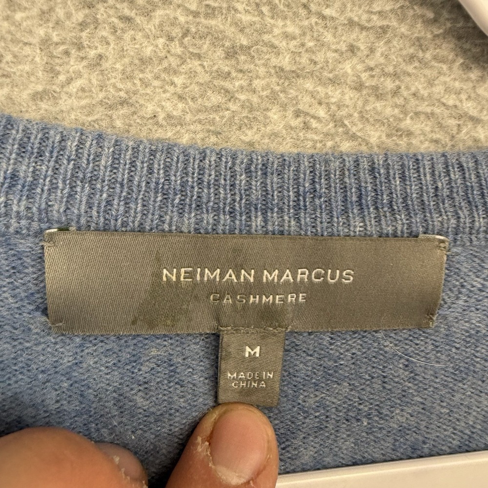 Neiman Marcus Sweater Mens Medium Blue 100% Cashmere V Neck Pullover Preppy - Picture 4 of 10